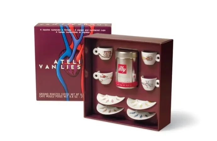 Atelier van Lieshout 4 espresso kop en schotel